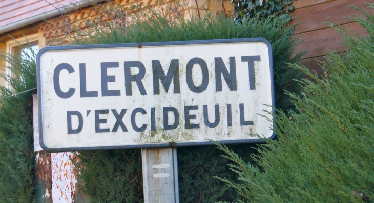 Autrefois : Clarmon au XIIIe siècle. - Clermont-d'Excideuil