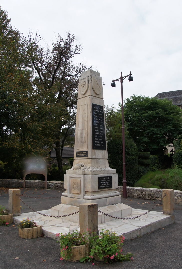 Le Monument aux Morts - Condat-sur-Vézère