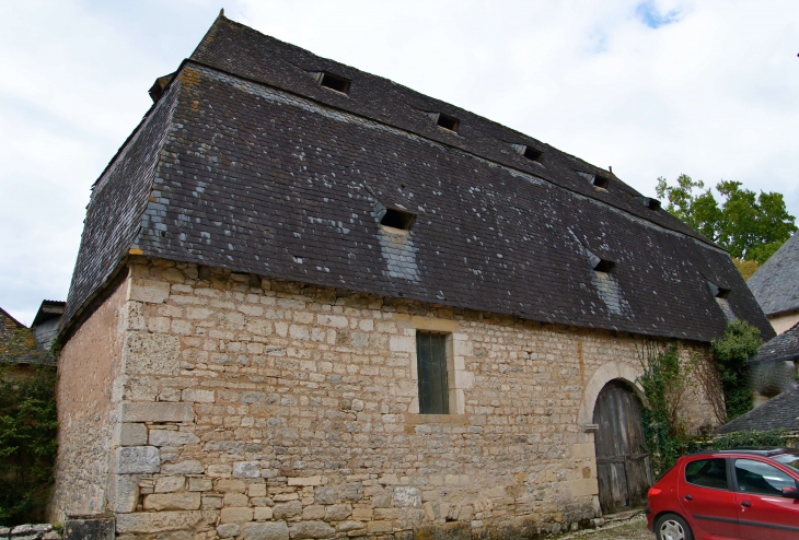 Ancien batiment de la commanderie. - Condat-sur-Vézère