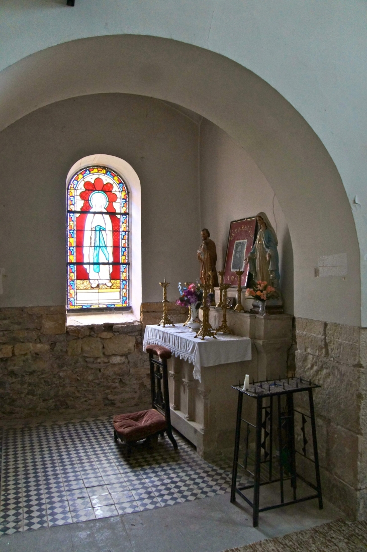 Petite chapelle à gauche du choeur. - Condat-sur-Vézère