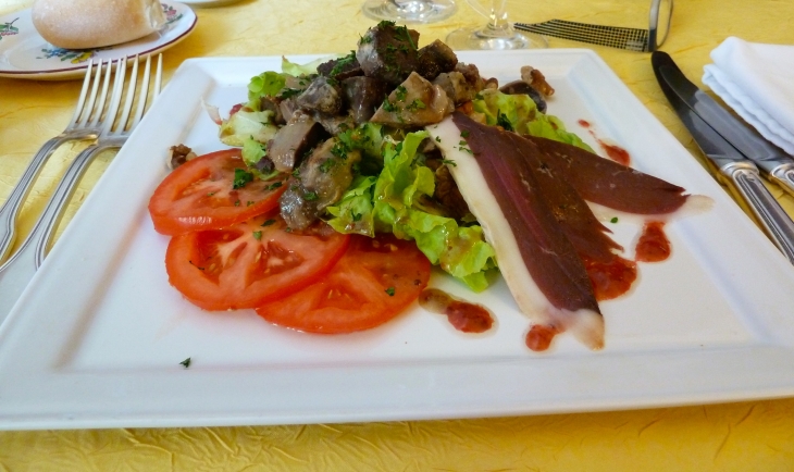 L'assiette du restaurant. - Condat-sur-Vézère