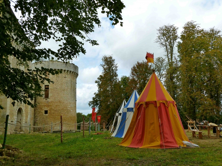 Au-chateau-de-laxion : Joutes Médiévales - Corgnac-sur-l'Isle