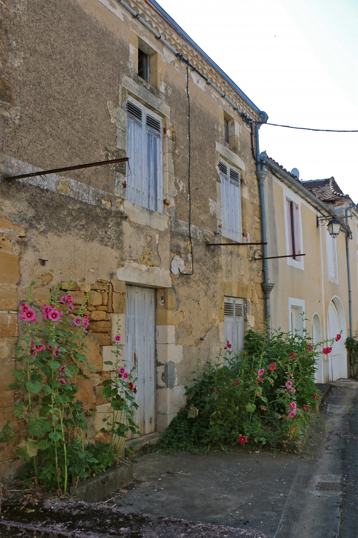 Rue laxion. - Corgnac-sur-l'Isle