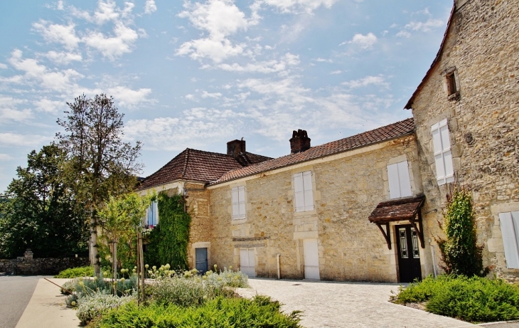 Le Village - Coulaures