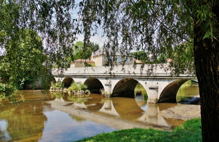 Pont-sur-La-Loue - Coulaures