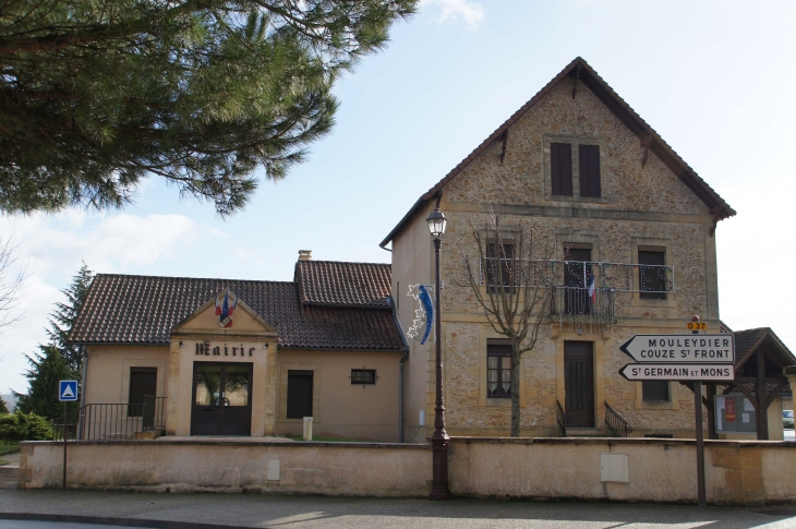 La Mairie - Cours-de-Pile