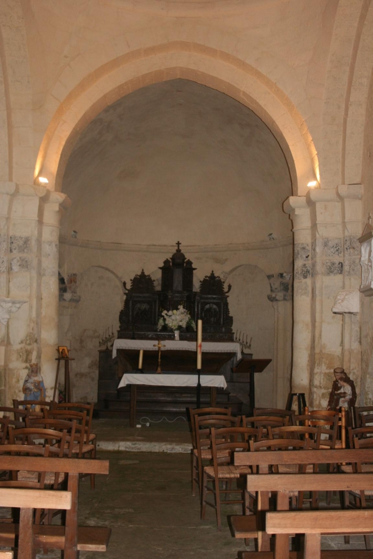 L'EGLISE A L'INTERIEUR - Coutures