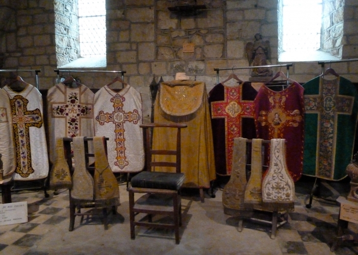 Collection de Chasubles à l'église Notre-Dame de l'Assomption. - Domme