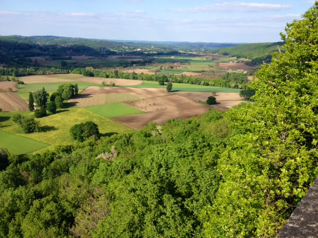 Vue sur la vallée de la Dordogne depuis le belvédère de la Barre. - Domme