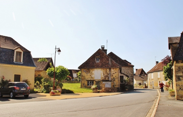 Le Village - Dussac