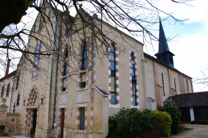 Eglise de l'Abbaye d'Echourgnac. - Échourgnac