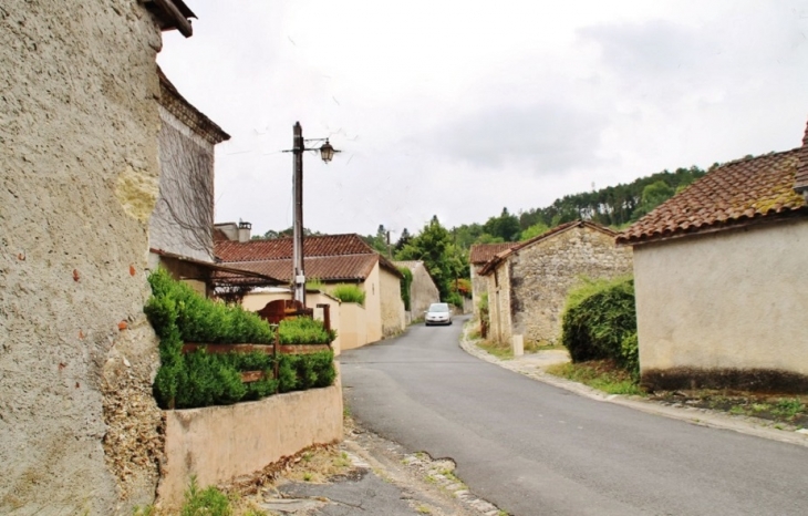 Le Village - Escoire