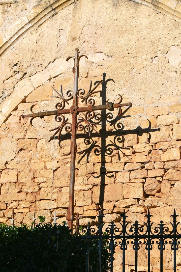 Façade sud de l'église Saint Thomas. - Excideuil