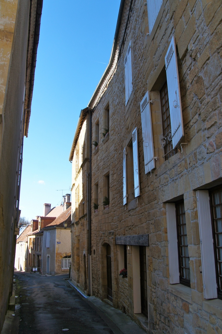 Rue Saint Antoine. - Excideuil