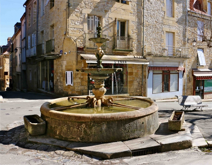 La fontaine Bugeaud - Excideuil