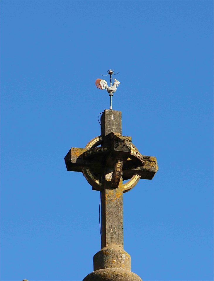 La flèche de l'église saint thomas - Excideuil