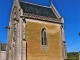 La chapelle centrale du cimetière ornée de gargouilles