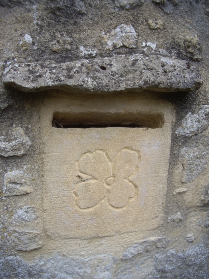 Boite aux lettres gravée. - Fanlac