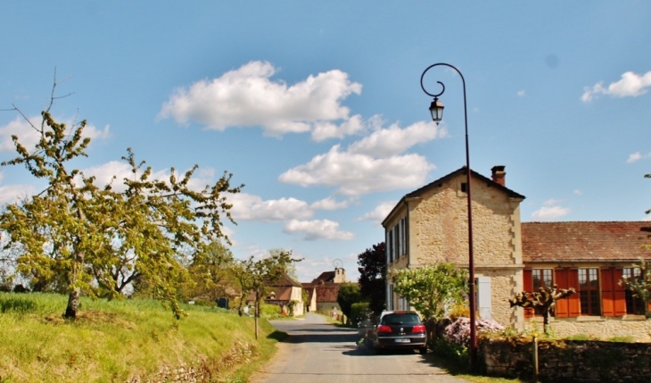 Le Village - Fanlac