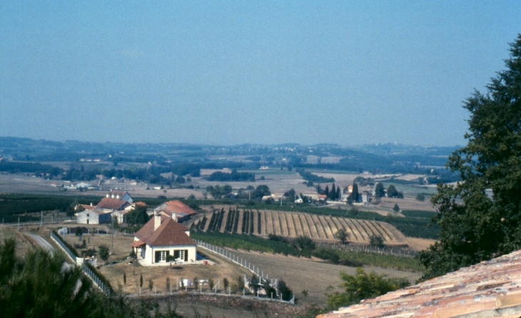 Le bourg vu du moulin de Peytirat - Flaugeac