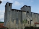 Photo précédente de Grand-Brassac L'église et ses deux clochers-donjons.