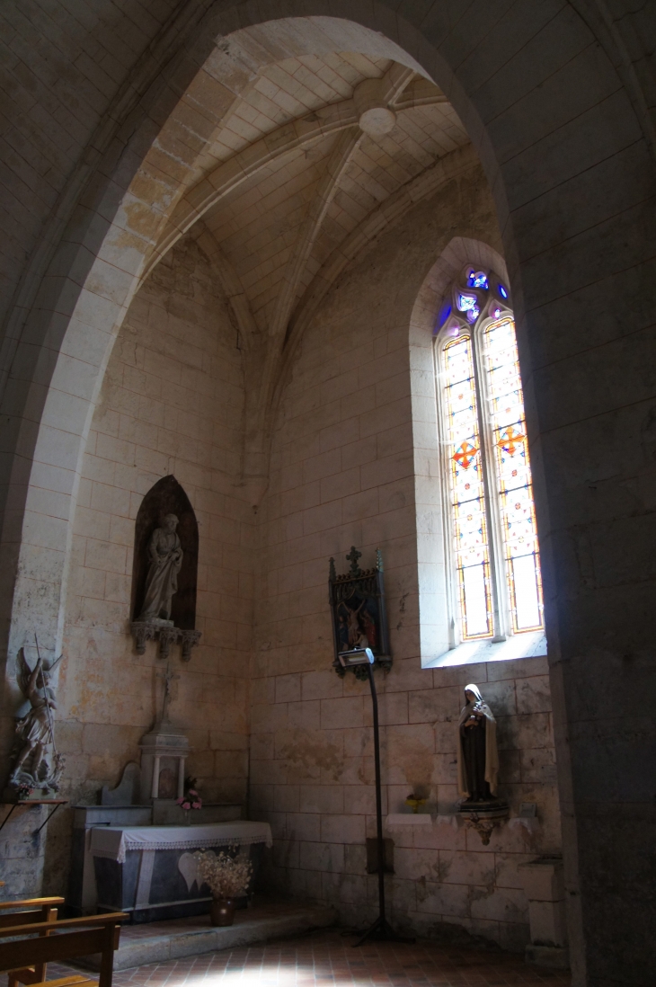 1er Collatéral de droite. Eglise Saint Front de Bruc. - Grignols