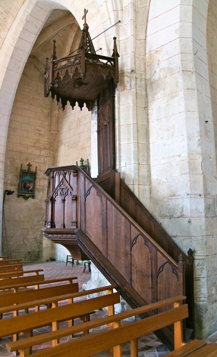 La chaire à prêcher. Eglise Saint Front de Bruc. - Grignols