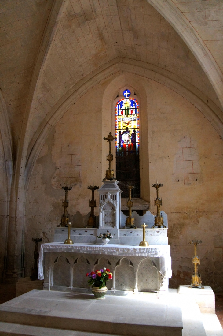 Le choeur de l'église Saint Front de Bruc. - Grignols