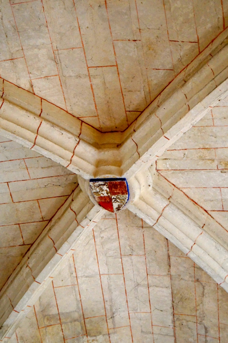 Clef de voûte. Eglise Saint Front de Bruc. - Grignols