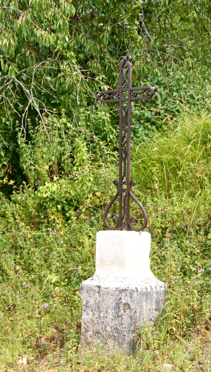 Croix de chemin. - Hautefort