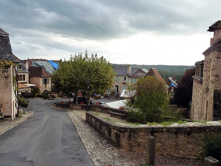 Dans le village - Hautefort