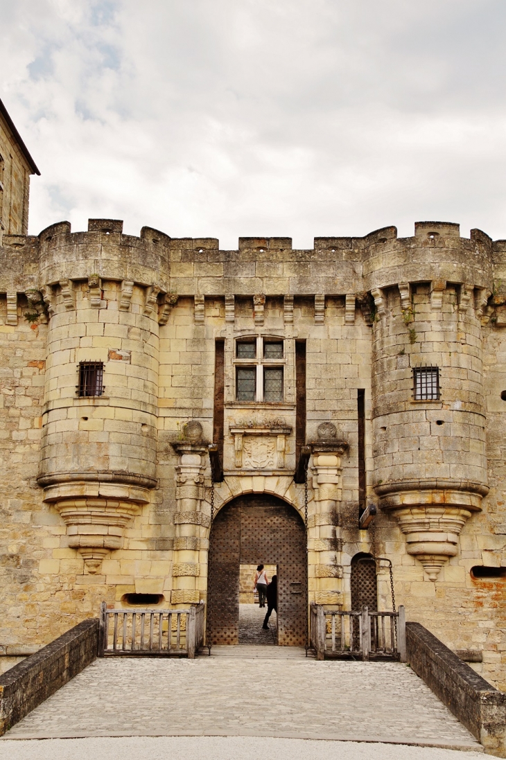 Le Château - Hautefort