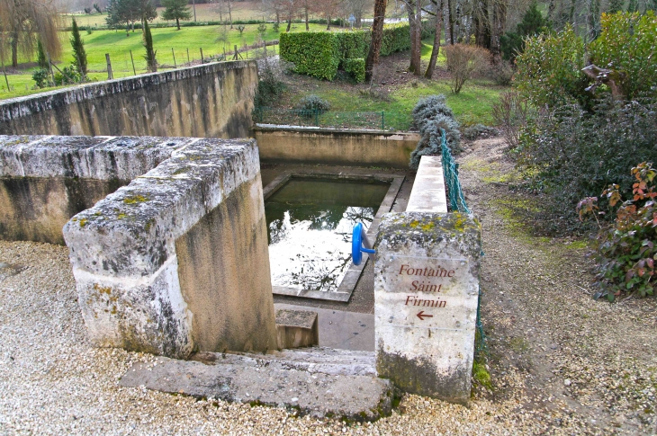 La fontaine Saint-Firmin. - Jaure