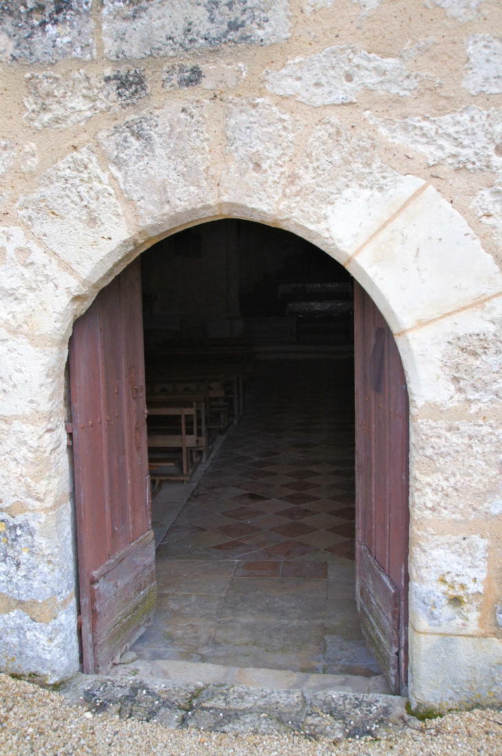 Portail de l'église Saint-Firmin. - Jaure