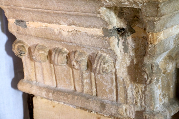 Dans l'église Saint Etienne. - Javerlhac-et-la-Chapelle-Saint-Robert