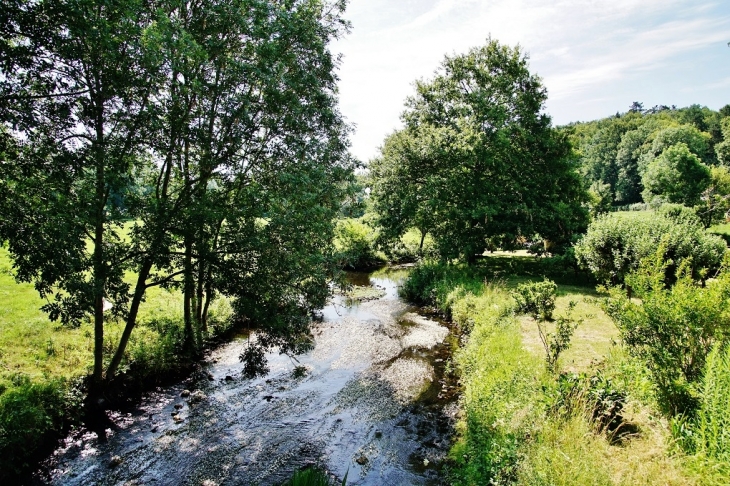 Le Bandiat - Javerlhac-et-la-Chapelle-Saint-Robert