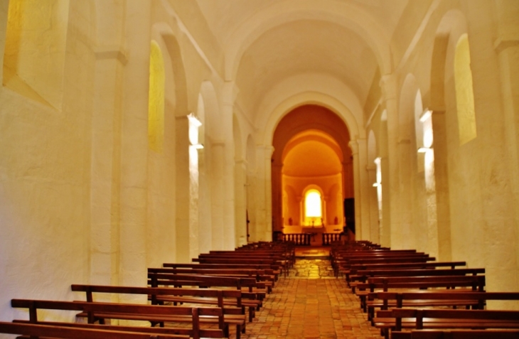 Chapelle Saint-Robert - Javerlhac-et-la-Chapelle-Saint-Robert