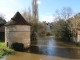 Photo précédente de Javerlhac-et-la-Chapelle-Saint-Robert L'ancien pigeonnier et le Bandiat.