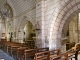 Photo précédente de Javerlhac-et-la-Chapelle-Saint-Robert Eglise Saint Etienne : la nef et son collatéral.