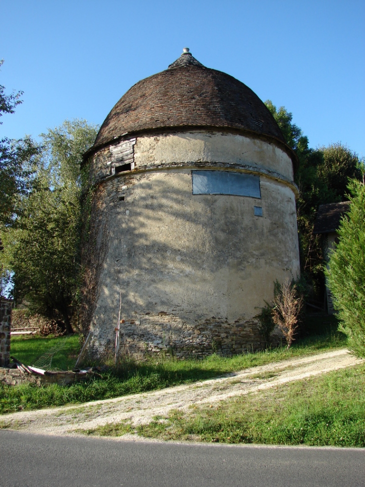 Le pigeonnier - Jumilhac-le-Grand