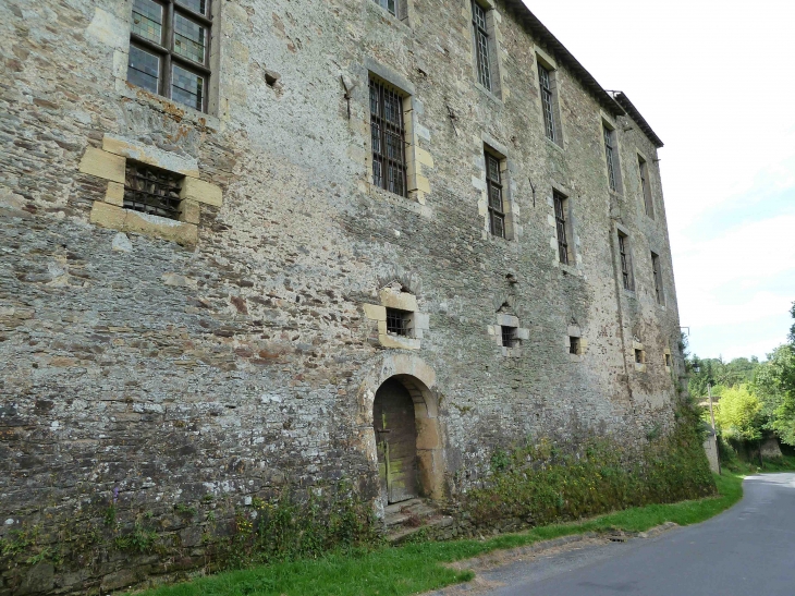 Le Château - Jumilhac-le-Grand