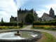 Le Château et l'église des Jardins