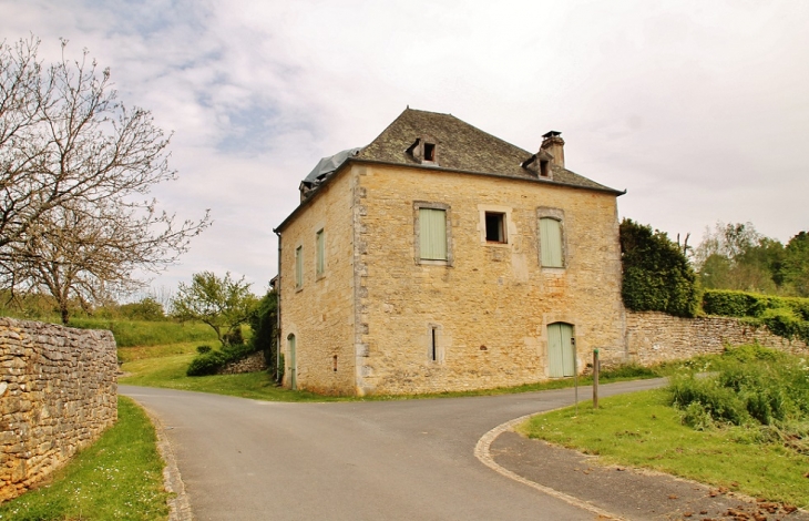 Le Village - La Cassagne