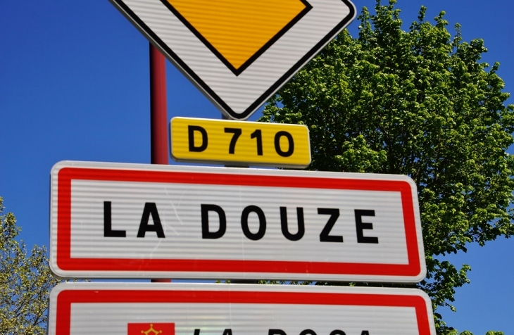  - La Douze