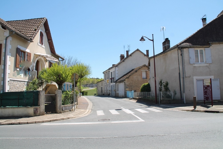 Le Village - La Douze