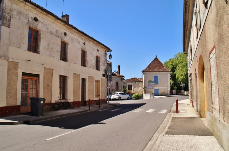 Le Village - La Rochebeaucourt-et-Argentine