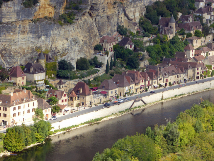 Entre falaise et Dordogne : vue de Marqueyssac - La Roque-Gageac