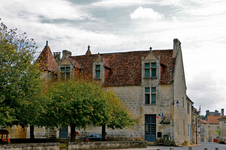 Le Manoir de Nanchapt du XVI et XVIIe siècle - La Tour-Blanche