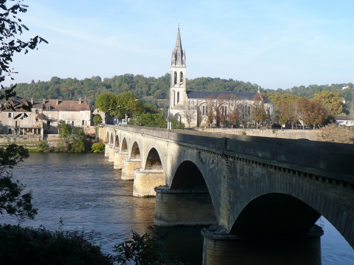 Pont sur la Dordogne - Lalinde