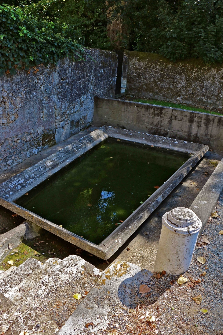 Le lavoir - Lamothe-Montravel